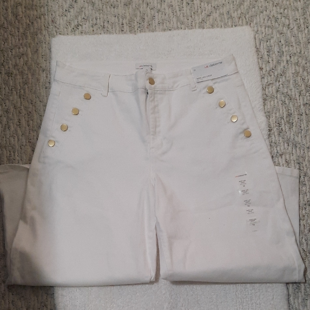 Liz Claiborne White Jeans with Gold Buttons
